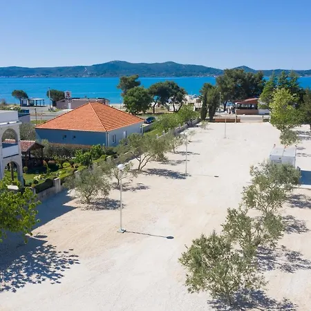 Camping Sukosan Beach Sukošan