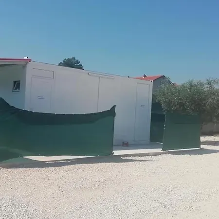 Camping Sukosan Beach Parque de Campismo *