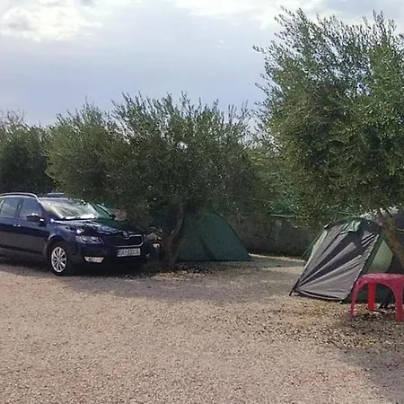 Parque de Campismo Camping Sukosan Beach *