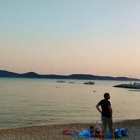 Kamp Camping Sukosan Beach Sukosan