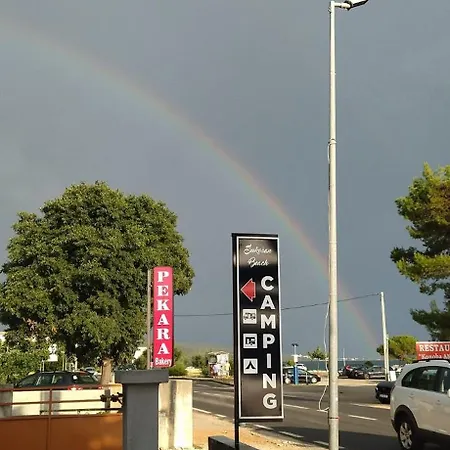 Parque de Campismo Camping Sukosan Beach *