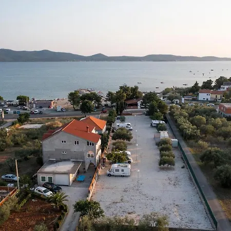 Camping Sukosan Beach