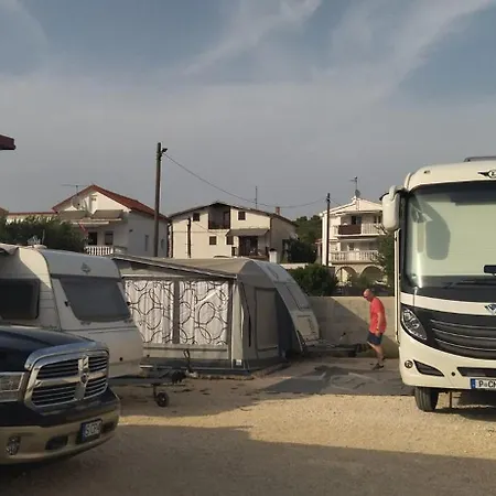 Camping Sukosan Beach Sukošan
