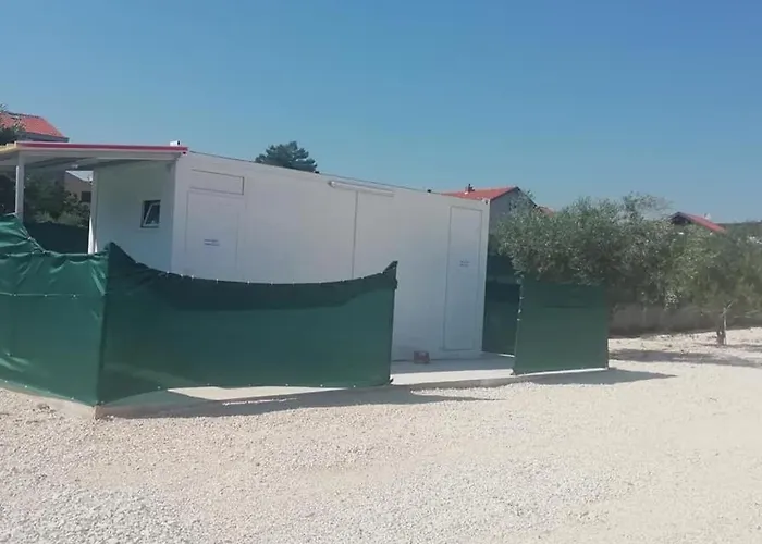 Camping Sukosan Beach אתר קמפינג *